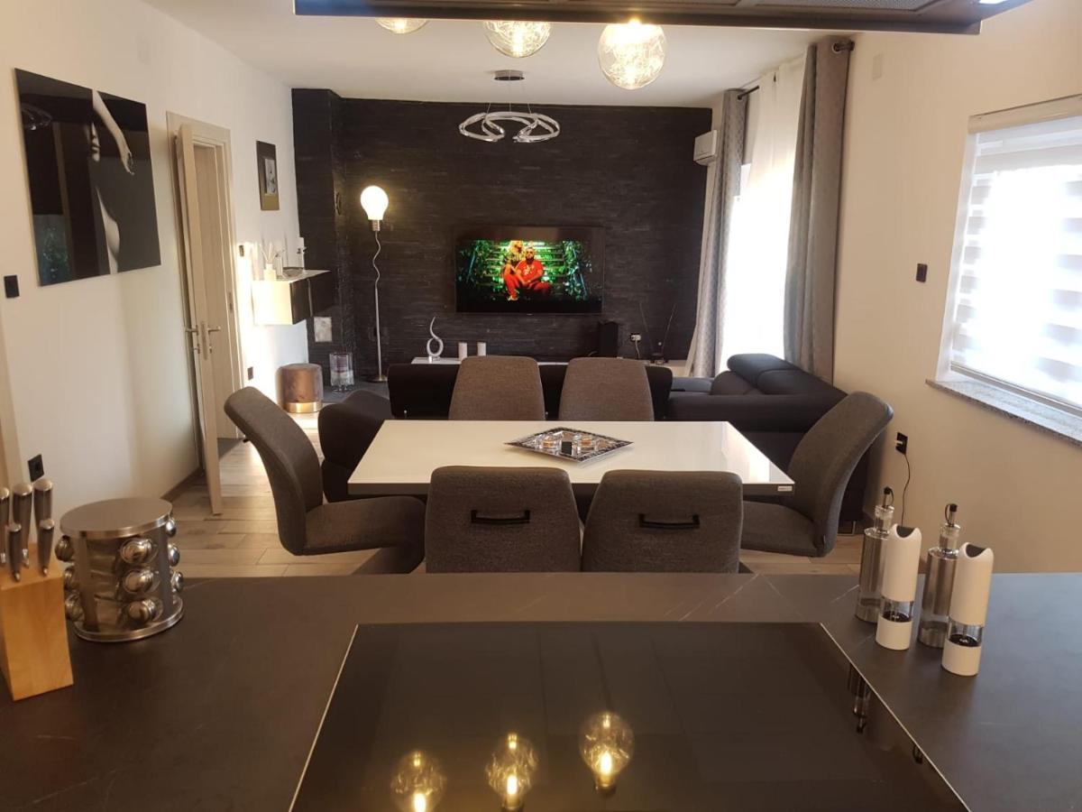 Seaview Apartment Moritz Senj  Extérieur photo